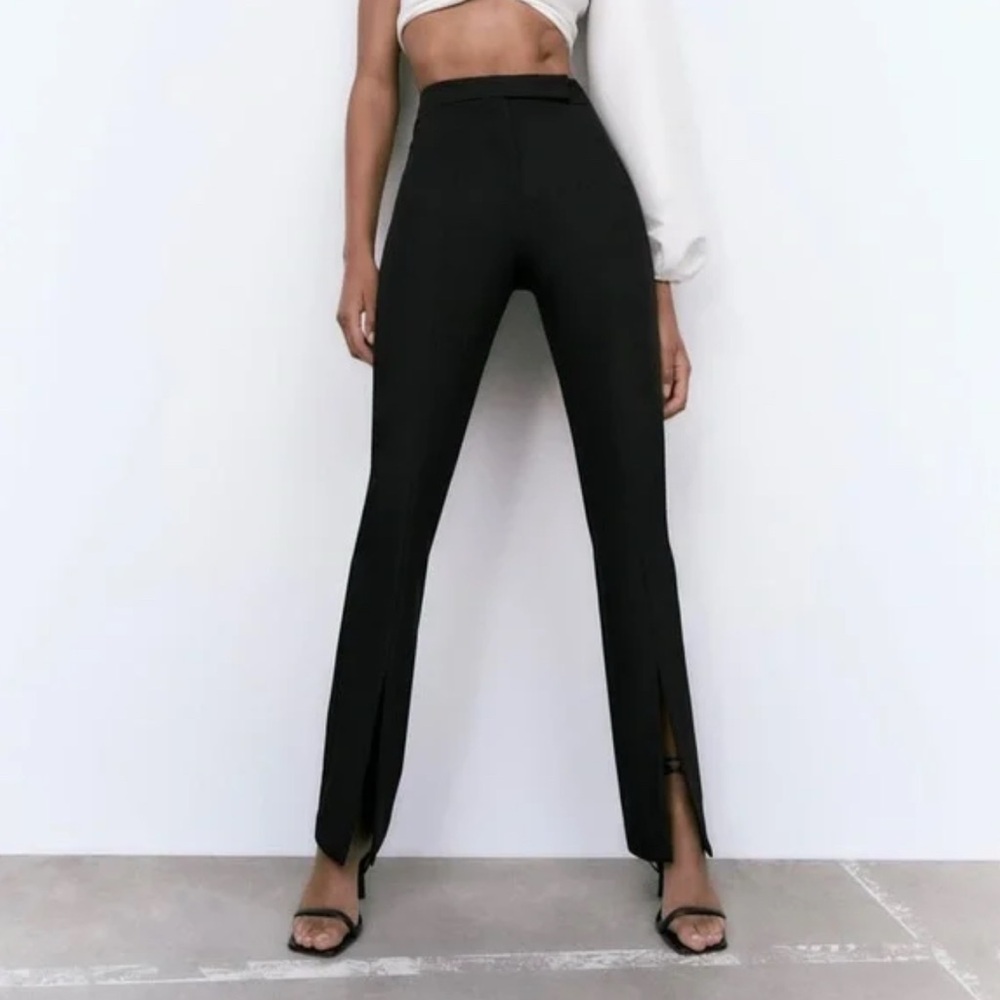 Zara Ribbed Black Straight Leg Vertical Seam Zippable Bottom Women's Pants